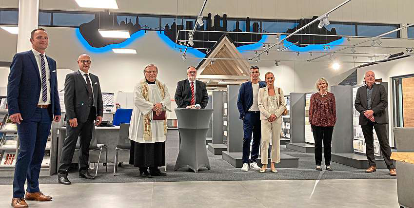 Ein Prosit auf die neue Firmenzentrale