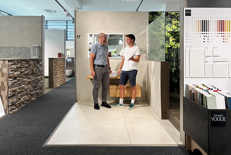 Azubis Bäder-Ausstellung